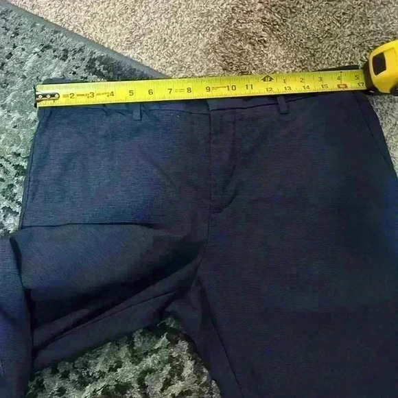 Perry Ellis portfolio - Picture 3 of 4